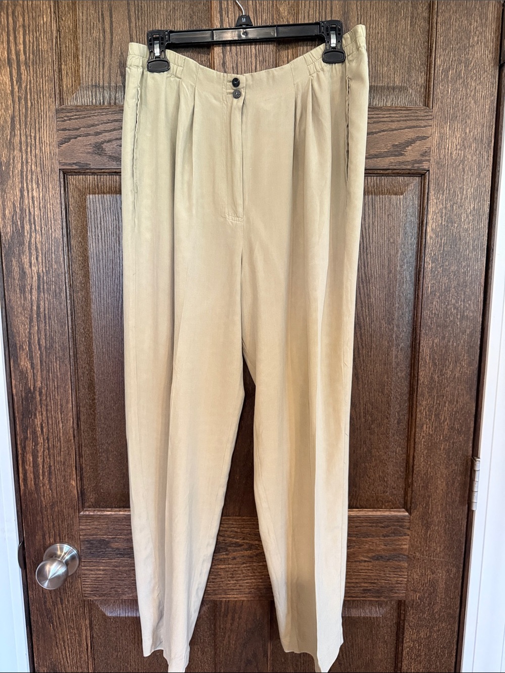 High-Waist Pleated Women's Trousers - Beige